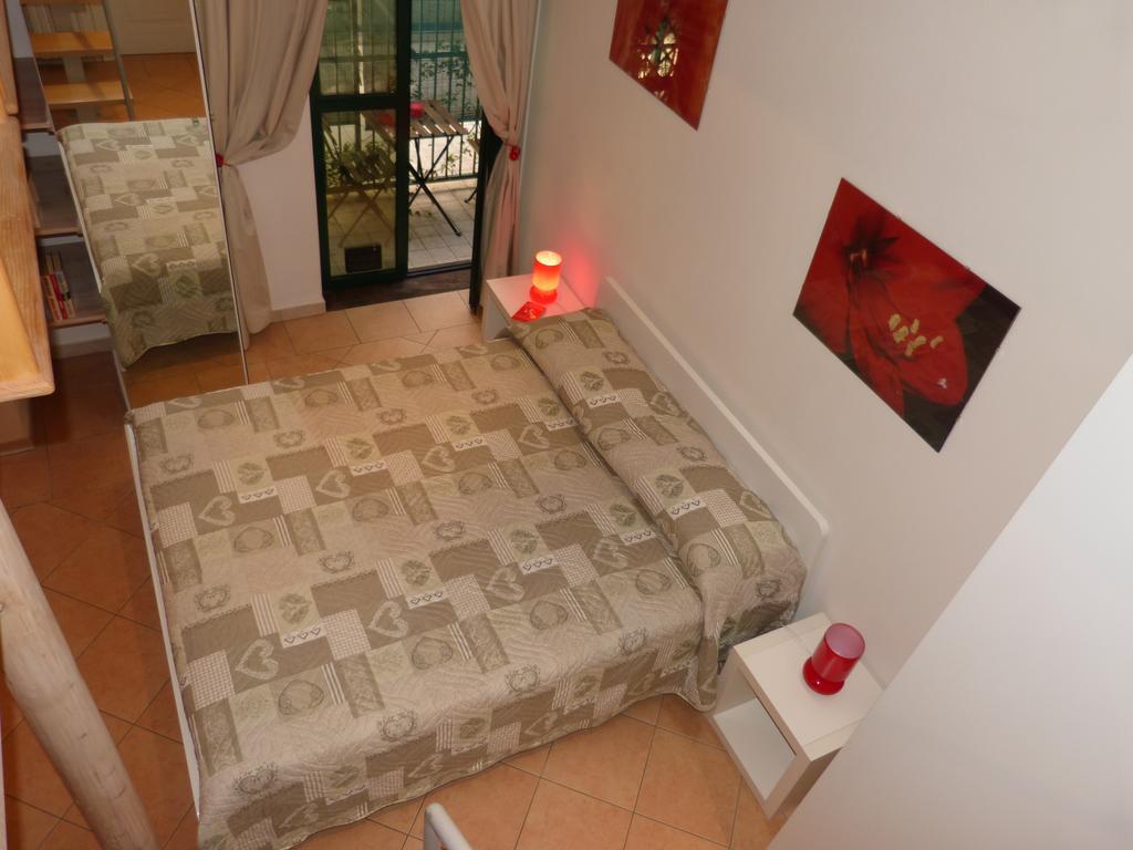 Apartamento Residenza Piazza San Francesco Bolonia Habitación foto