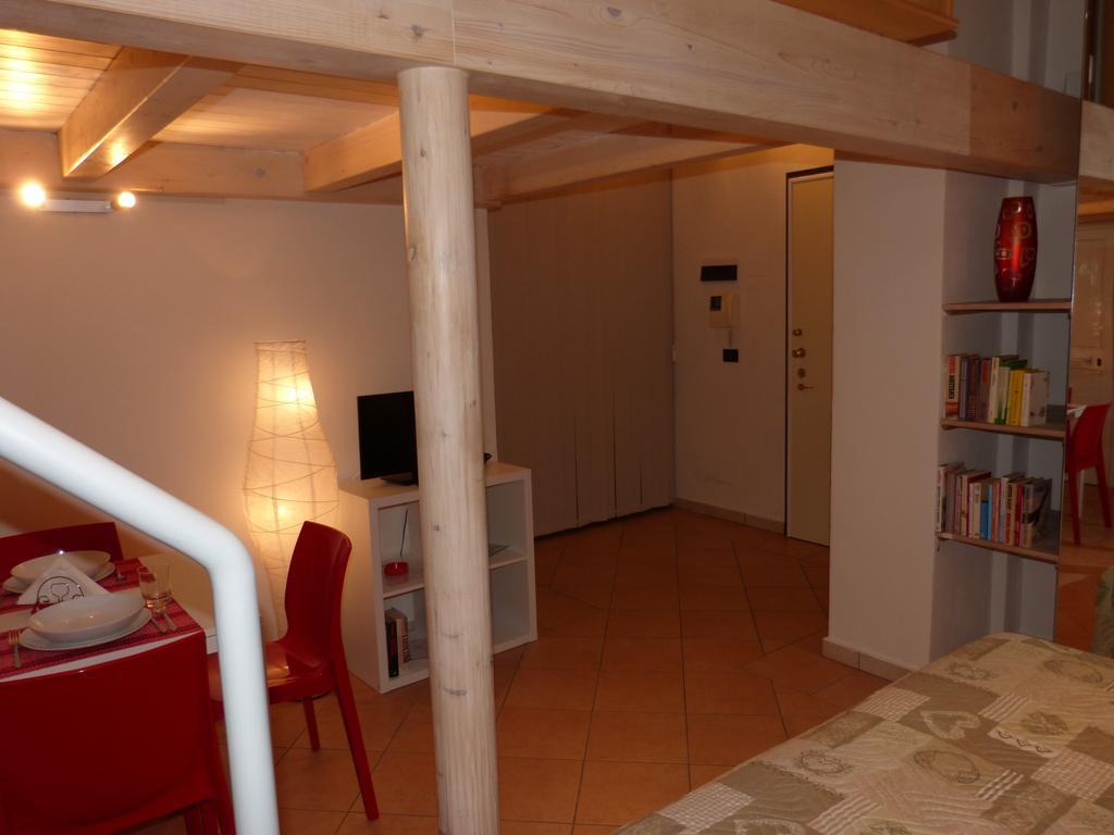 Apartamento Residenza Piazza San Francesco Bolonia Habitación foto