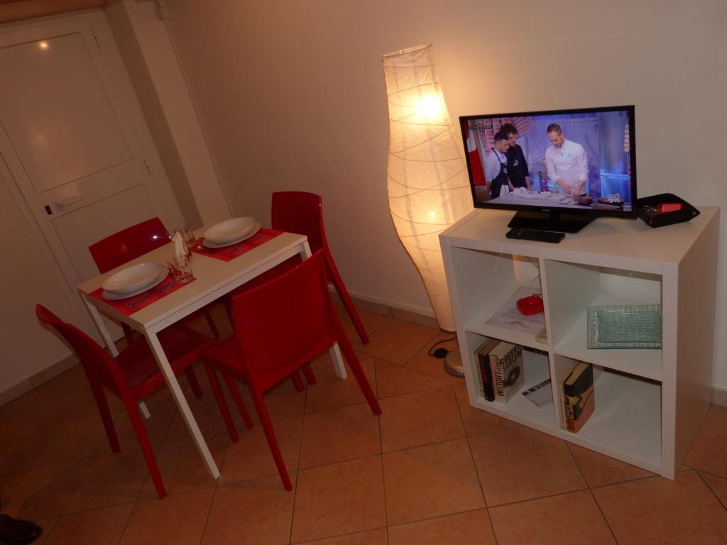 Apartamento Residenza Piazza San Francesco Bolonia Habitación foto